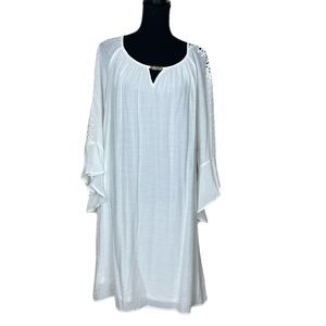 NWT Indigo Rose White Shift Dress with Bell Sleeves and Crochet Detail (Q)